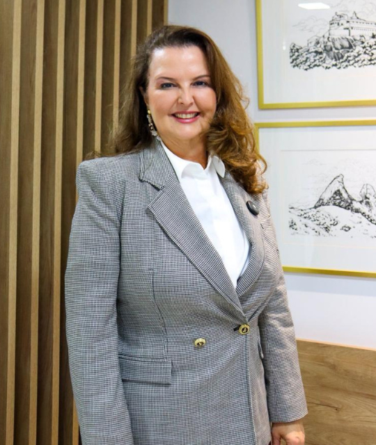 Profª. Drª. Evilmara Pagani